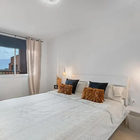 Bonito Apto Erma Con Air & Pool En