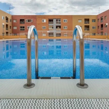 Bonito Apto Erma Con Air & Pool En Candelaria